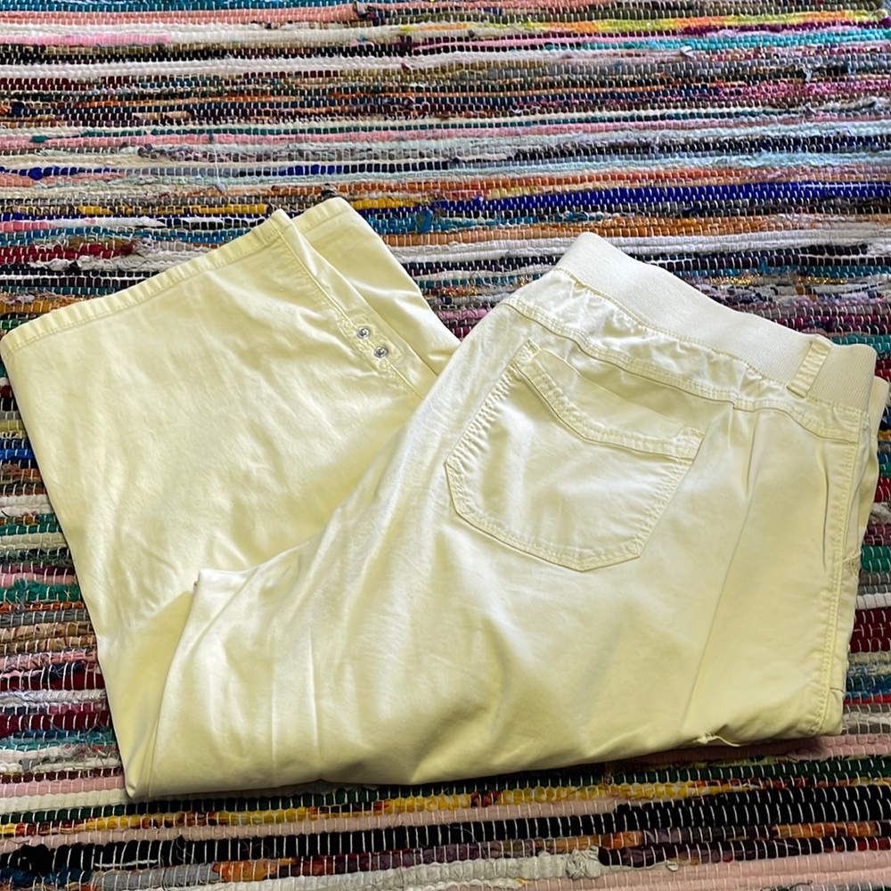 Gloria Vanderbilt Yellow Cargo Capri Pants #+1816 - Picture 11 of 15